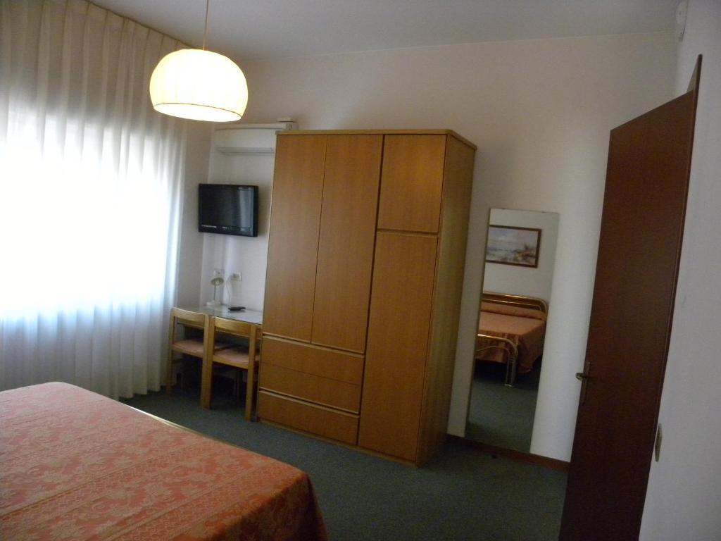 Hotel Rosengarten Pavia Zimmer foto